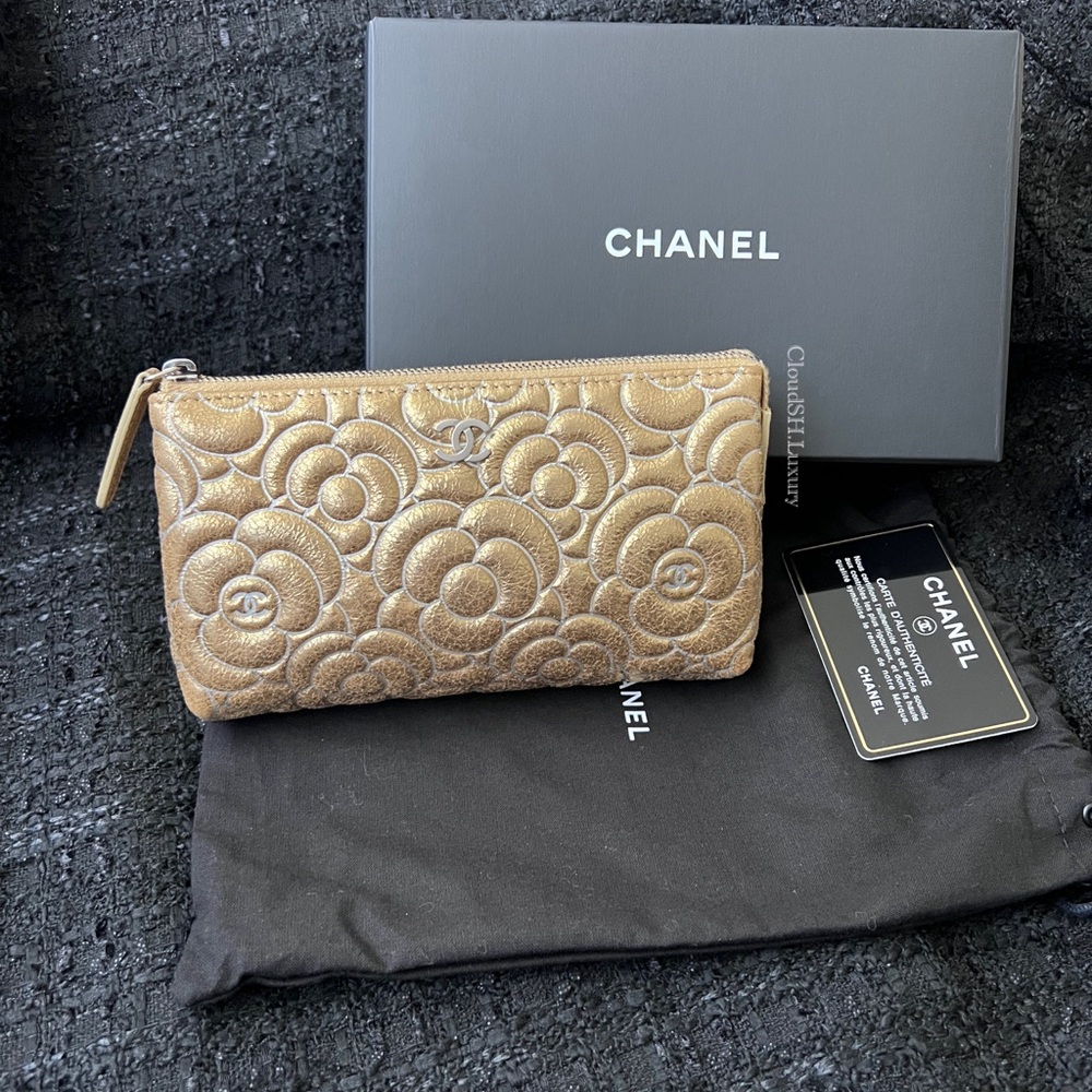 Auth Chanel Gold Camellia CC Logo Cosmetic Case - Kept Unused